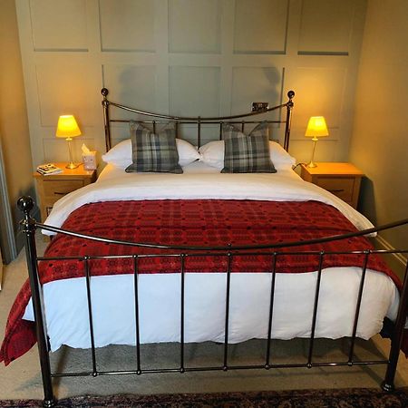 Dylan Thomas Sea View Bed & Breakfast Laugharne Bagian luar foto