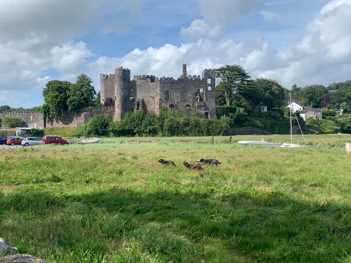 Dylan Thomas Sea View Bed & Breakfast Laugharne Bagian luar foto