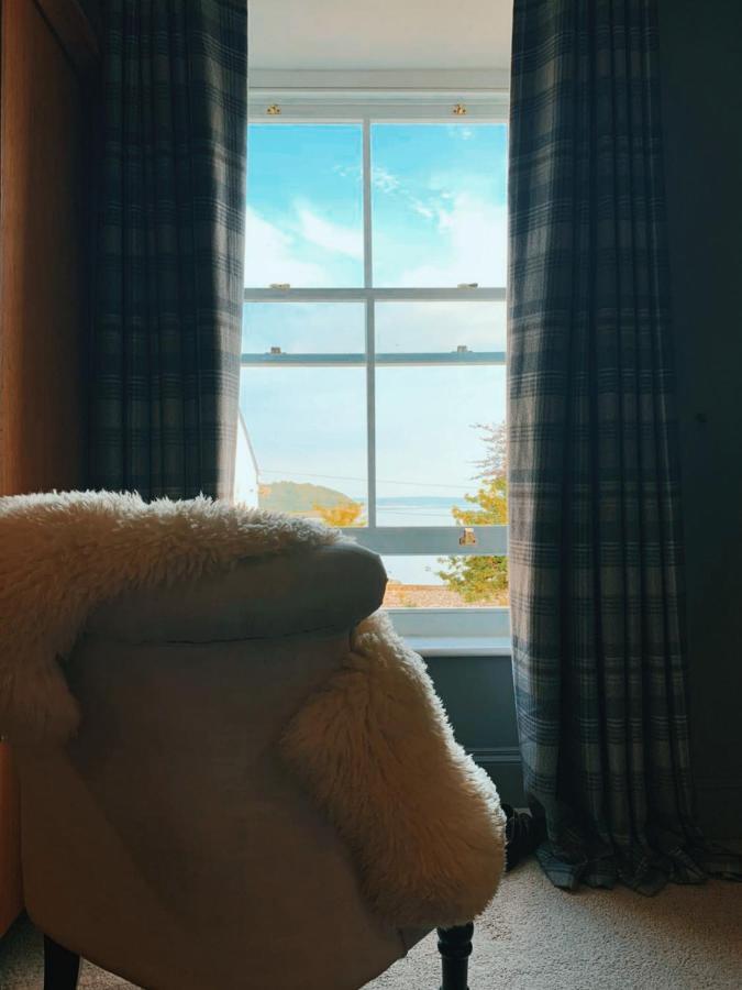Dylan Thomas Sea View Bed & Breakfast Laugharne Bagian luar foto